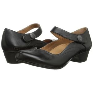 Taos Samba Leather Mary Jane Heeled Shoes Women's Size 7